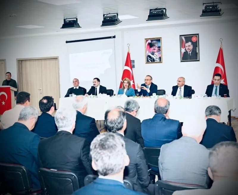 Malatya Valisi Seddar Yavuz, AK Parti Malatya Milletvekili İnanç Siraç Kara Ölmeztoprak ve Büyükşehir Belediye Başkanı S