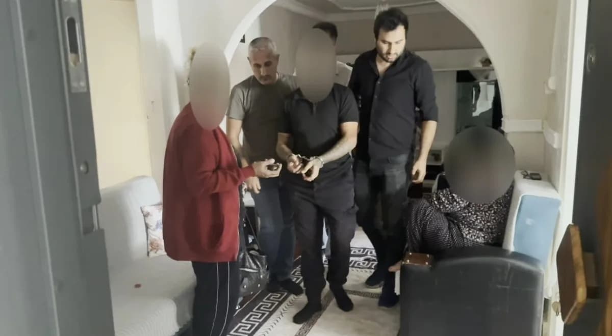 Edirne polis ekipleri tarafından yakalanan anne ve oğlu cezaevine teslim edildi