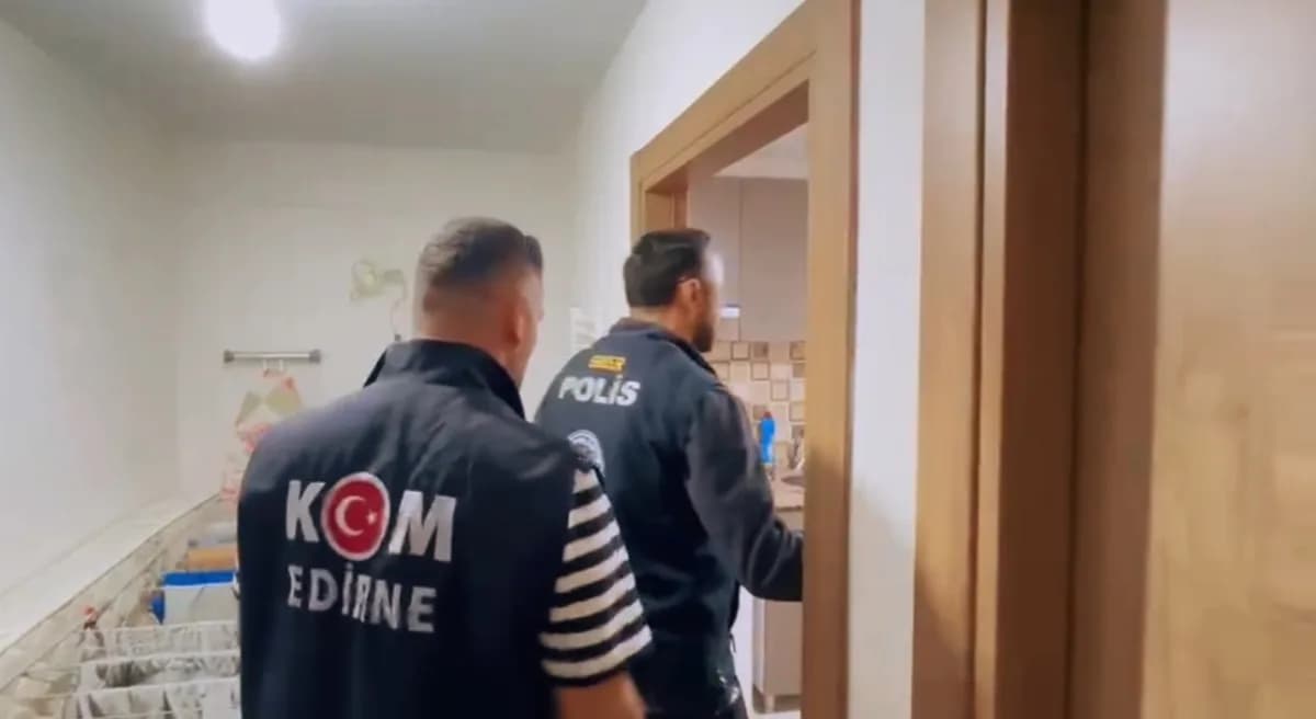 Edirne'de Siber Suçlarla Mücadele Şube Müdürlüğü ekiplerince, MASAK analizleri kapsamında yaklaşık 274 milyon 744 bin 96