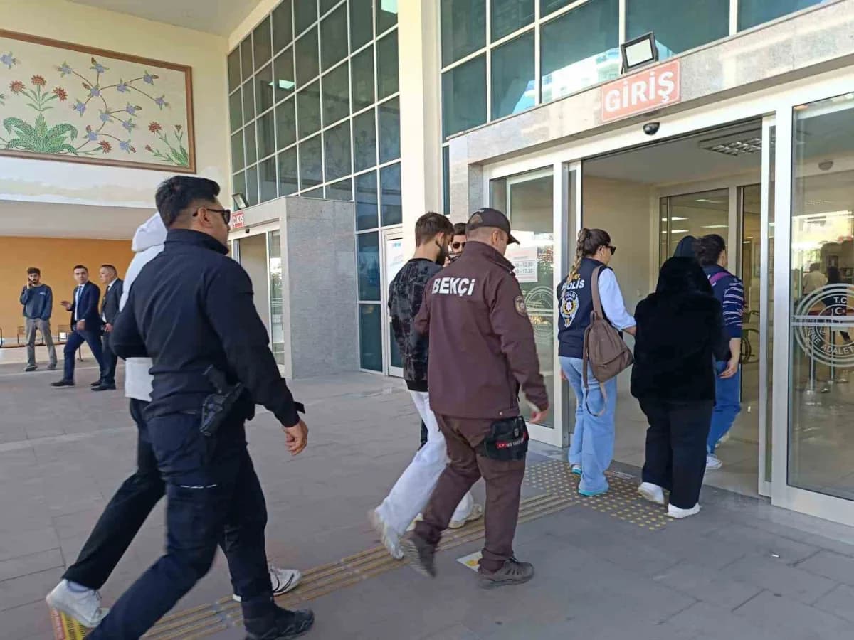 Edirne'de yasa dışı bahis soruşturması kapsamında yaklaşık 274 milyon 744 bin 961 liralık işlem hacmi tespit edilen 9 şü
