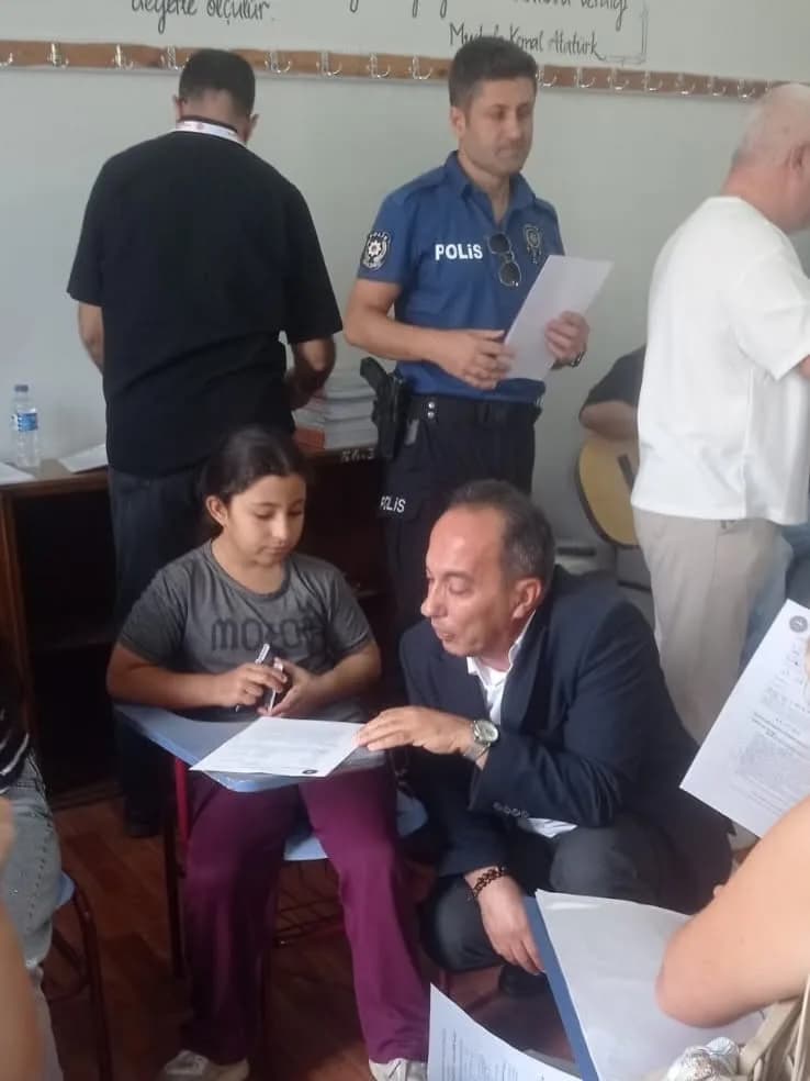 Aydın İl Millî Eğitim Müdürlüğü bünyesinde hayata geçirilen Aydın Sanat Eğitim Modeli (AYSEM) kapsamında Efeler'de düzen