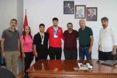 Elazığ Belediyespor sporcusu Ali Asaf Çiçek Bulgaristan'da düzenlenen Avrupa şampiyonasında madalya töreninde