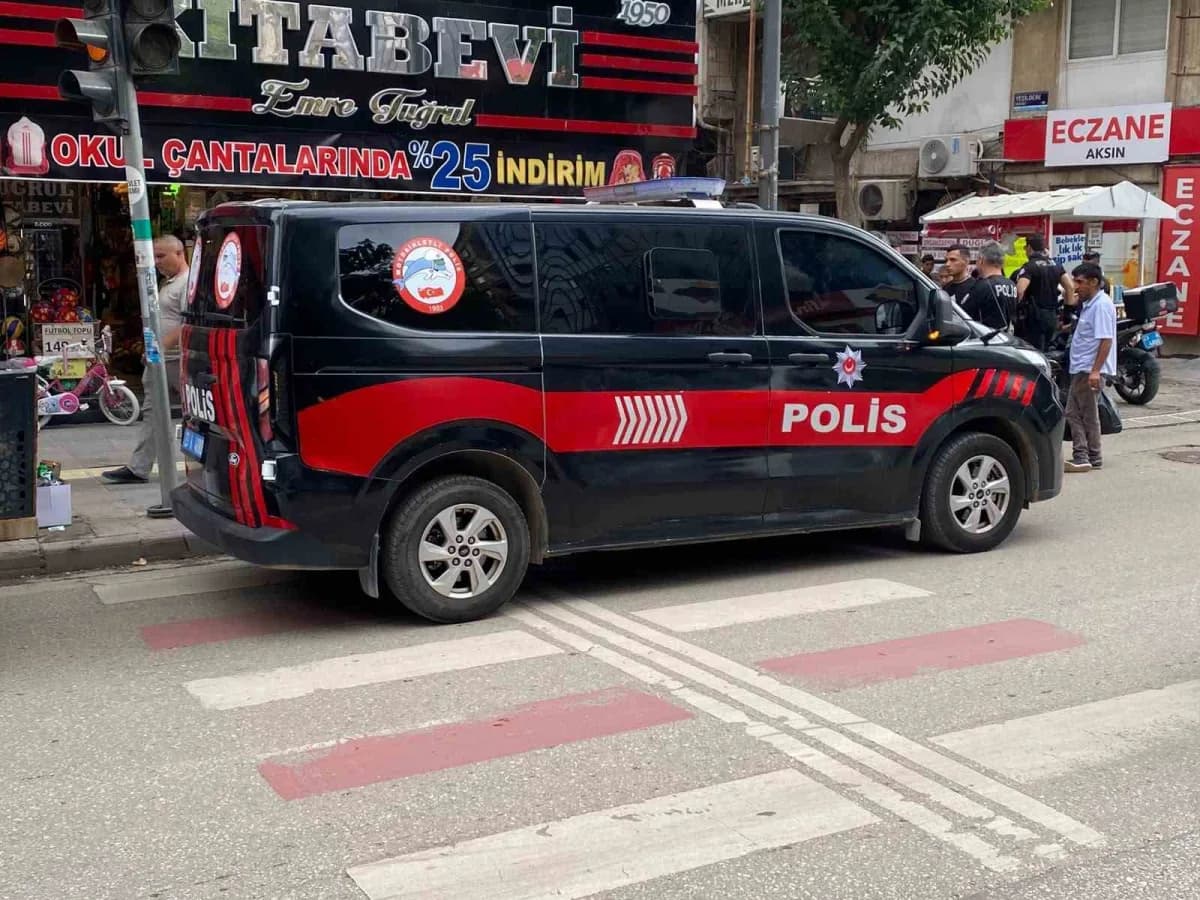 Elazığ Nailbey Mahallesi Yeşildere Sokak’ta bıçaklı kavga sonrası olay yeri
