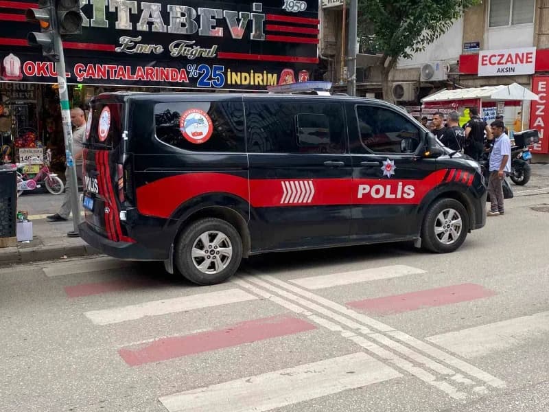 Elazığ Nailbey Mahallesi Yeşildere Sokak’ta bıçaklı kavga sonrası olay yeri