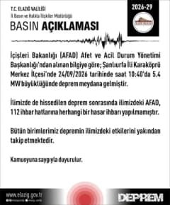 Elazığ Valiliği binası önünde görevli personel ve AFAD araçları
