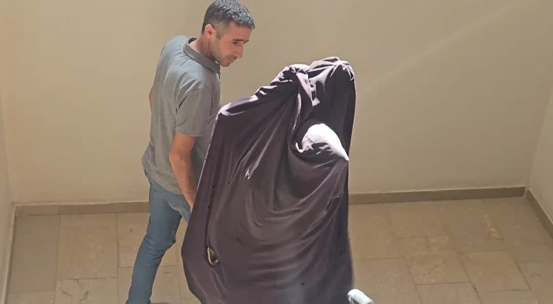 Elazığ’da Zabıta ekiplerinin dilencilere yönelik denetimlerinde çok sayıda kişi yakalandı. Dilencilerin ekiplerden kurtu