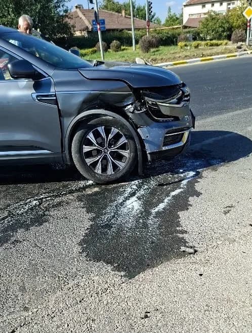 Elazığ’da iki otomobilin çarpışması sonucu meydana gelen kazada, 1 kişi yaralandı