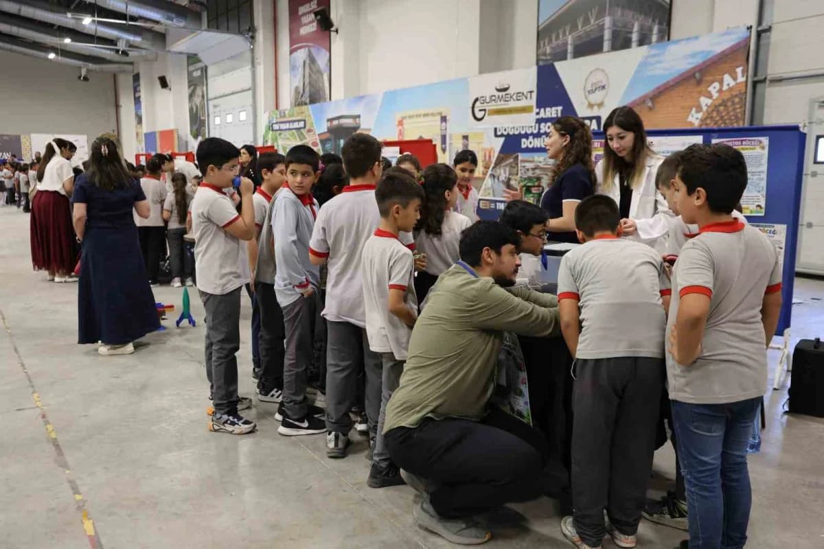 Elazığ’da TÜBİTAK 4007 Bilim Şenliği etkinliği gerçekleştirildi
