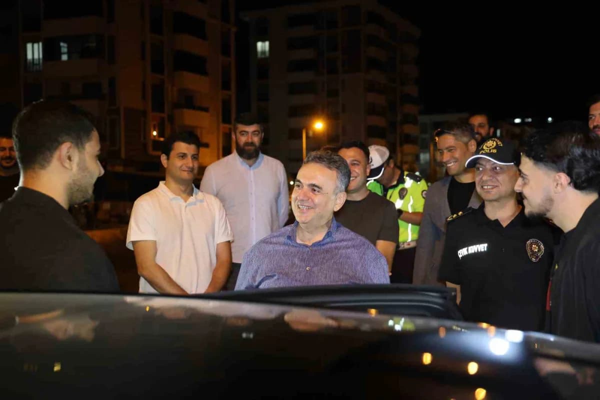 İçişleri Bakanlığı koordinasyonunda 81 ilde eş zamanlı olarak başlatılan güvenlik uygulamaları kapsamında, Elazığ'da üni