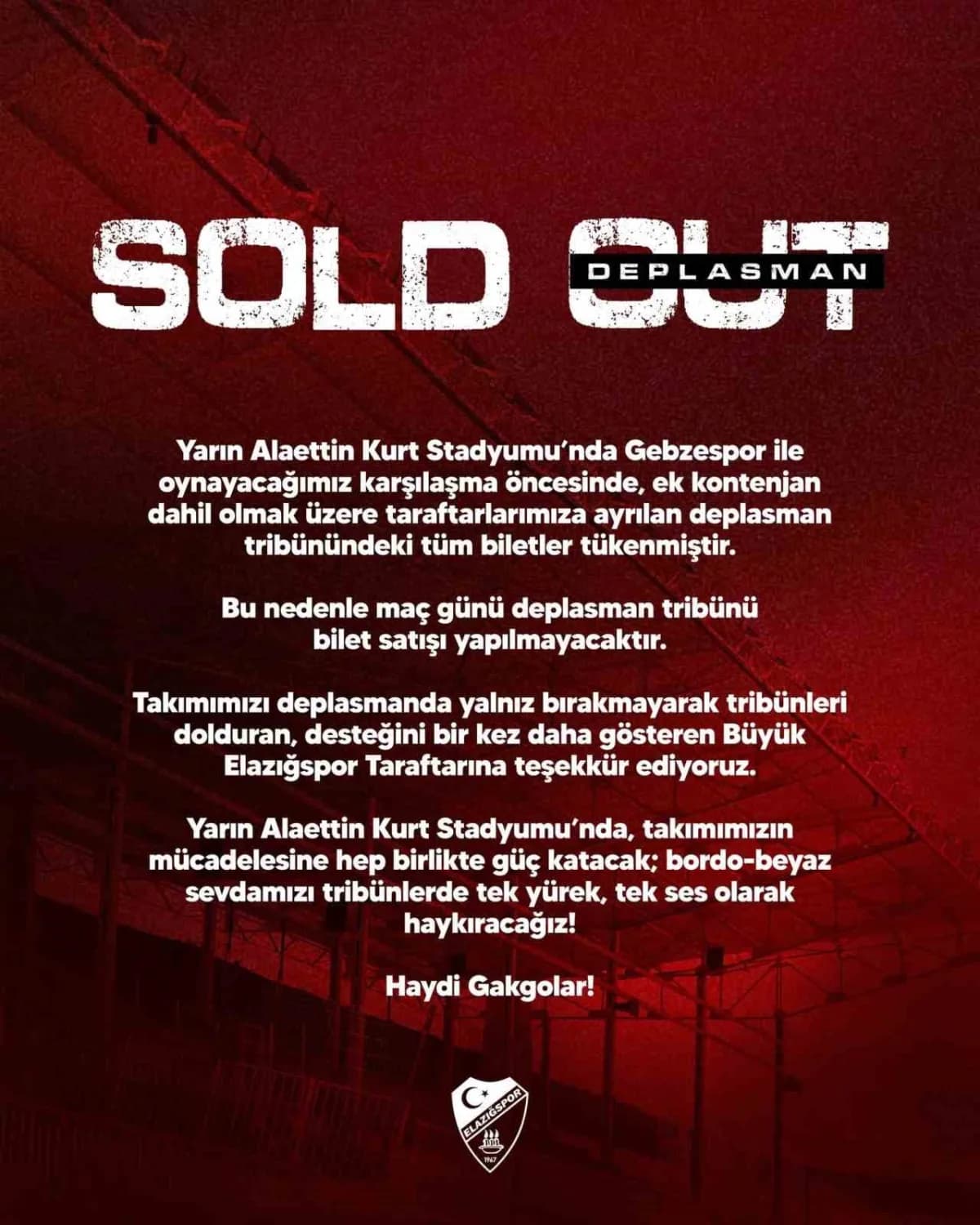 Elazığspor taraftarları deplasman maçında tribünleri dolduruyor