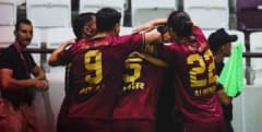 Elazığspor futbolcuları antrenman sahasında çalışırken teknik direktör Serdar Bozkurt oyunculara 2 gün izin verdi