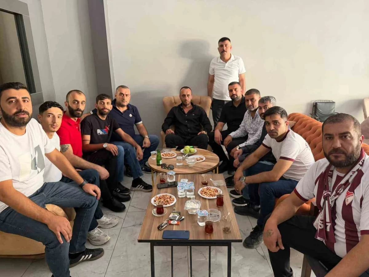 Elazığspor Taraftar grupları birleşti
