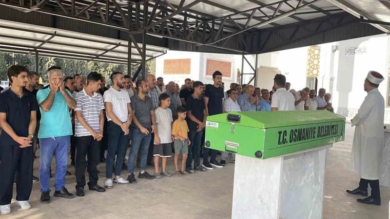 Hatay’da eşi tarafından vurulan Emine Çil, Osmaniye’de son yolculuğuna uğurlandı