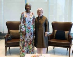 Emine Erdoğan ve Fatima Maada Bio Türkevi’nde görüşme yaparken