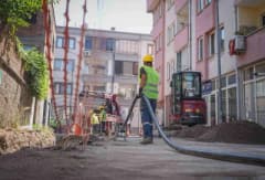 Güney Marmara bölgesinde elektrik altyapısı güçlendirme çalışmaları yapan UEDAŞ ekipleri