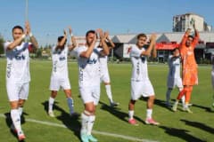 Erciyes 38 FK futbolcuları Atatürk Spor Kompleksi sahasında antrenman yapıyor