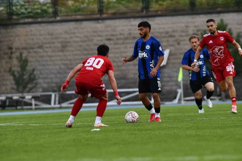 TFF 3. Lig 3. Grup 4. Hafta karşılaşmasında Erciyes 38 Futbol Spor Kulübü ile Kırıkkale Futbol Kulübü Kayseri’de karşı k