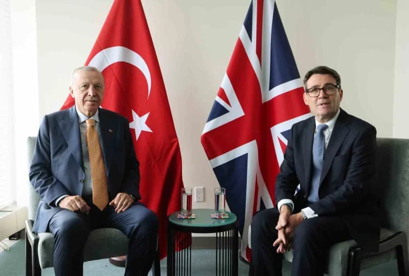 Cumhurbaşkanı Erdoğan, İngiltere Başbakanı Burnham ile görüştü
