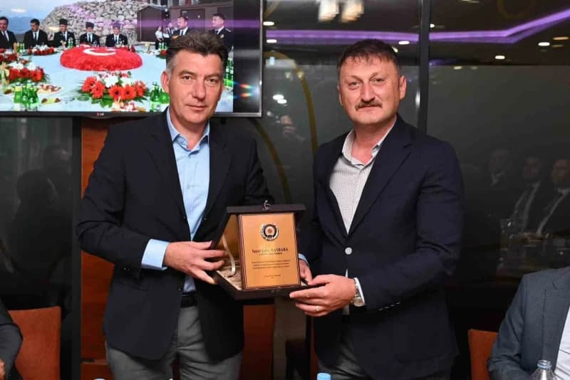Erzincan İl Emniyet Müdürü Zafer Baybaba’nın kentten ayrılması dolayısıyla veda yemeği düzenlendi