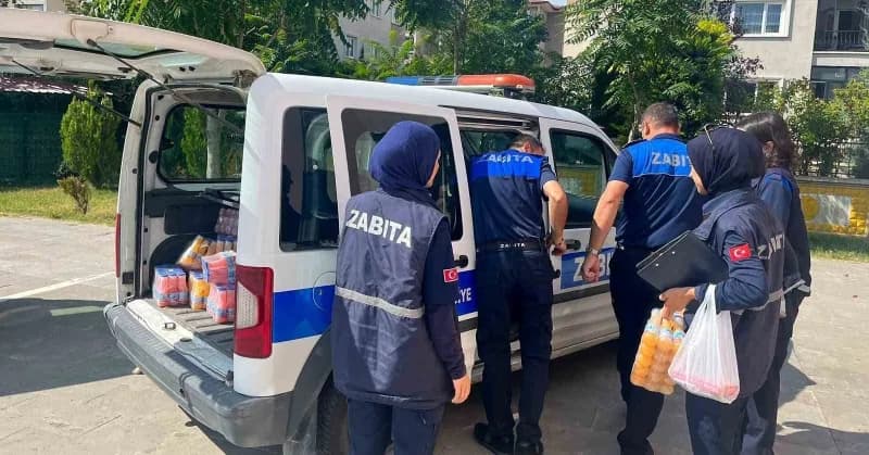 Erzincan’da okul kantinlerinde zabıta ekipleri tarafından yapılan denetim görüntüsü