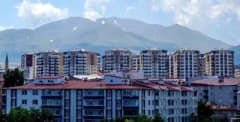 Erzurum’da 2026 yılının ilk 8 ayında yabancılara satılan konutlar ve şehir görüntüsü
