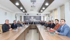 Erzurum İl Millî Eğitim Müdürlüğü toplantı salonunda eğitim değerlendirme toplantısı yapılıyor