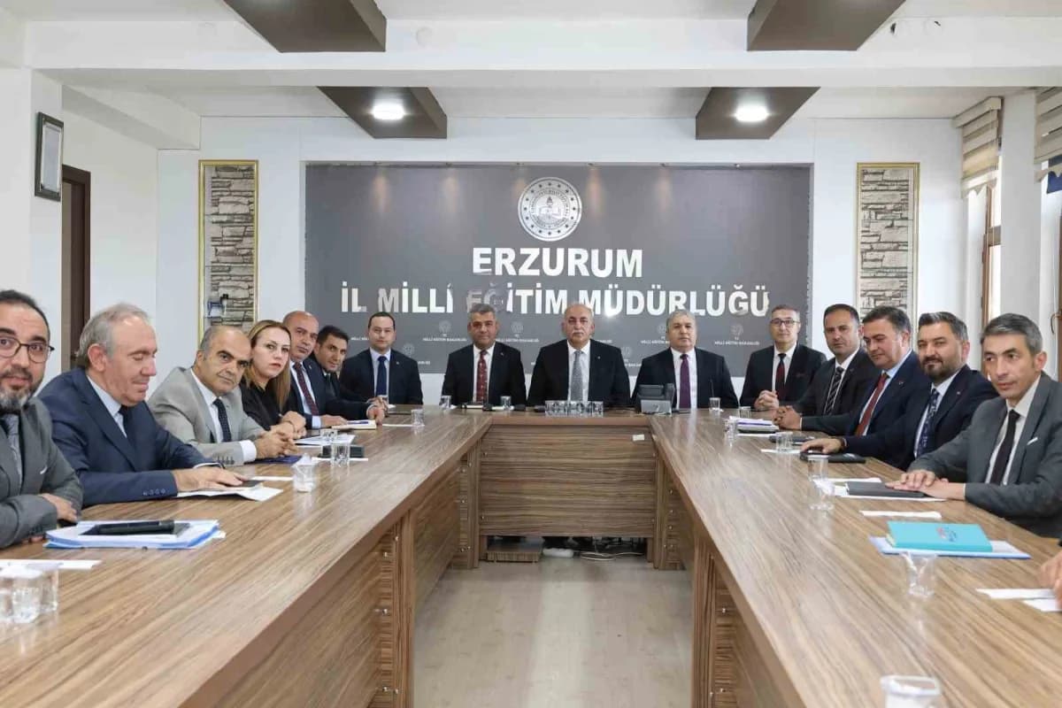 Erzurum’da İl Millî Eğitim Müdürlüğü, Millî Eğitim Bakanlığı müfettişleri ve birim amirlerinin katılımıyla geniş kapsaml