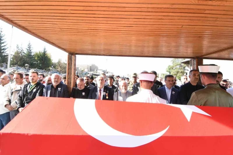Erzurum, Aynı gün yaşamını yitiren Dokuz Eylül Üniversitesi Öğretim Üyesi Dr. Ayça Kübra Hızarcı ve Türkiye Harp Malulü