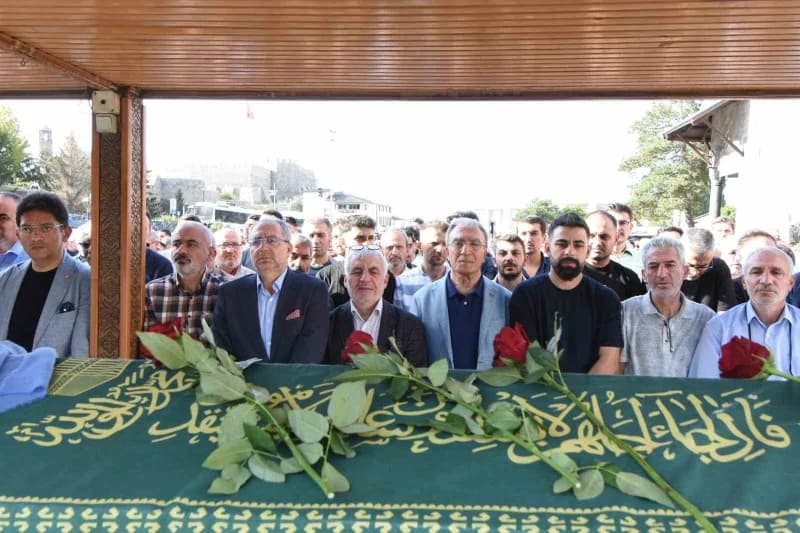 Erzurum, Aynı gün yaşamını yitiren Dokuz Eylül Üniversitesi Öğretim Üyesi Dr. Ayça Kübra Hızarcı ve Türkiye Harp Malulü