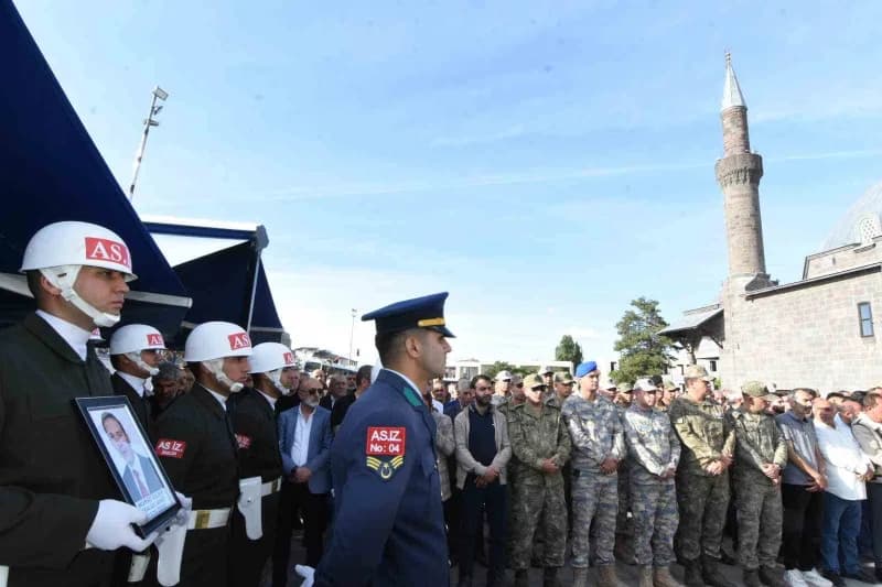 Erzurum, Aynı gün yaşamını yitiren Dokuz Eylül Üniversitesi Öğretim Üyesi Dr. Ayça Kübra Hızarcı ve Türkiye Harp Malulü