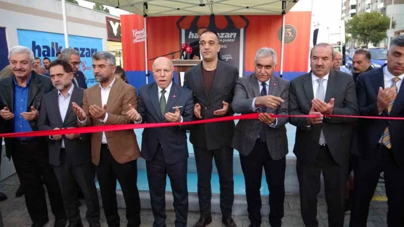 Erzurum Büyükşehir Belediyesi tarafından sosyal belediyecilik anlayışıyla hayata geçirilen Halk Pazarı Projesi’nin 15’in