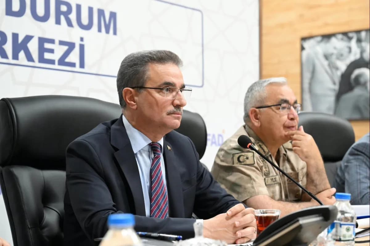 İl Hayvanları Koruma Kurulu Toplantısı, Vali Aydın Baruş başkanlığında; Vali Yardımcısı Orhan Ayaz, İl Emniyet Müdürü Ma