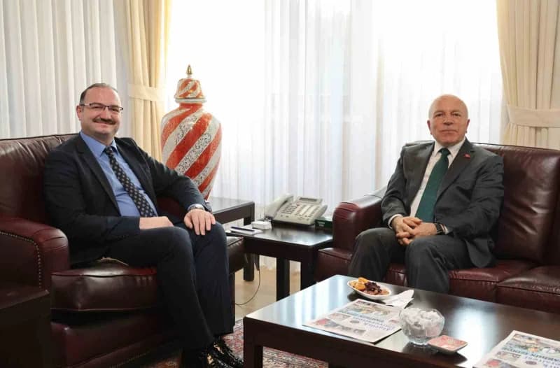 Atatürk Üniversitesi ile Erzurum Büyükşehir Belediyesi arasında; üniversite bünyesinde kurulacak üç yeni Uygulama ve Ara