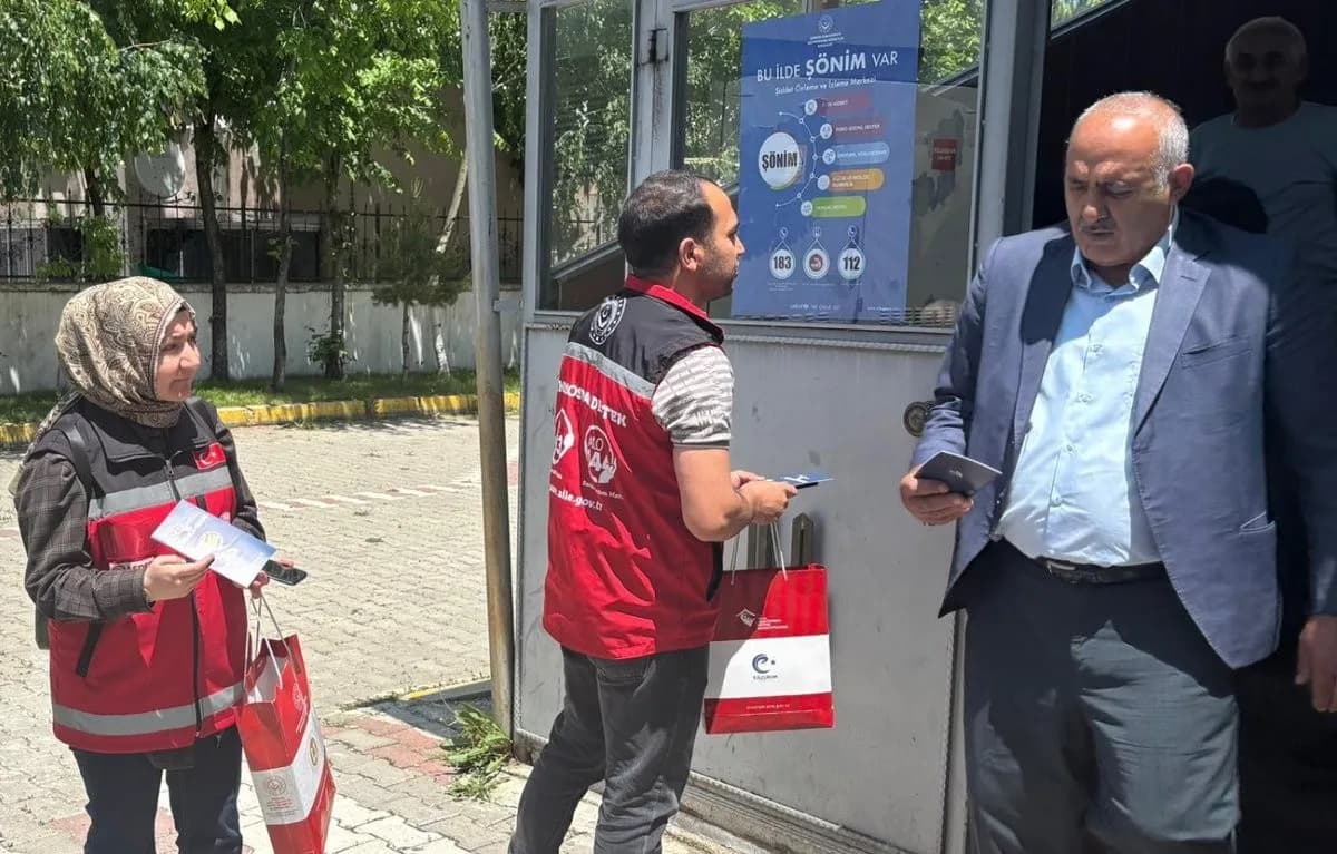 Erzurum’da kadına yönelik şiddetle mücadele kapsamında saha çalışmalarında görev yapan uzman ekipler