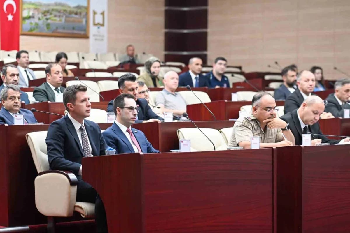 Erzurum Valisi Aydın Baruş’un başkanlığında, 2026-2027 Eğitim Öğretim Yılı 1. Dönem Eylül Ayı Okul Güvenlik ve Asayiş Te