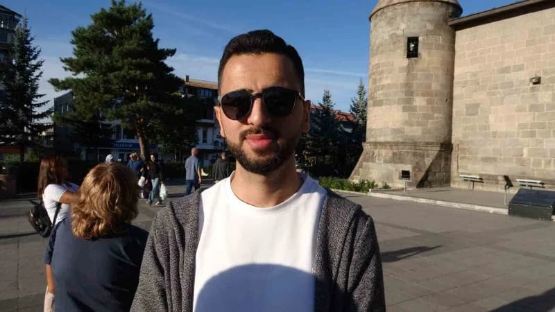 Atatürk Üniversitesi Eczacılık Fakültesi 5. Sınıf öğrencisi Ahmet Talha Yer