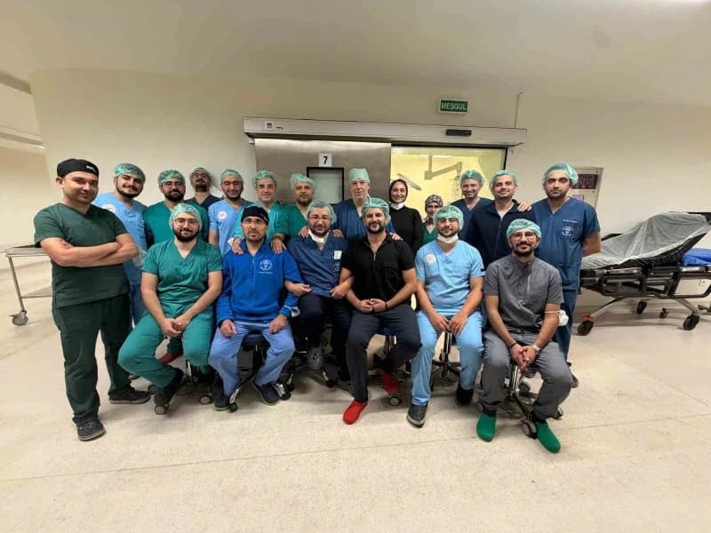 Erzurum Şehir Hastanesi Üroloji Kliniği tarafından Endoüroloji Derneği iş birliğiyle düzenlenen kurs kapsamında, Doğu An