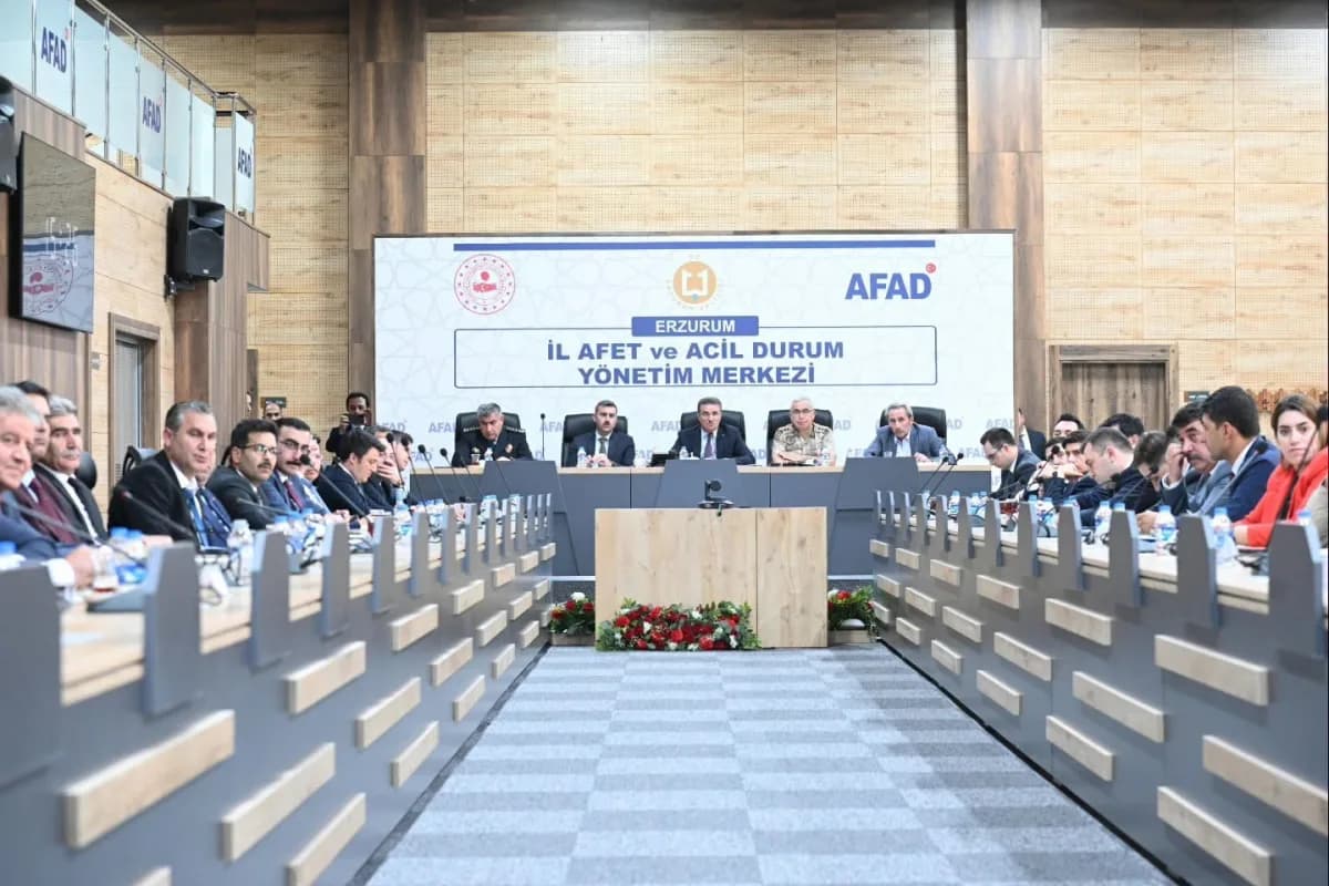 Erzurum’da Vali Aydın Baruş başkanlığında toplanan İl Hayvanları Koruma Kurulu, sokak hayvanlarına yönelik çok kritik ka