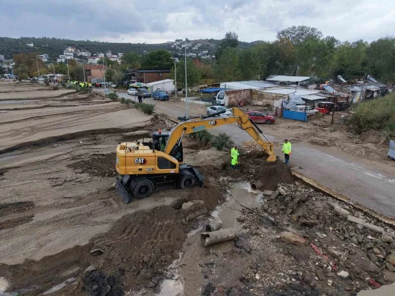Bursa Büyükşehir Belediye Başkan Vekili Şahin Biba, il genelinde etkili olan yağışın ardından sel ve su baskını yaşanan
