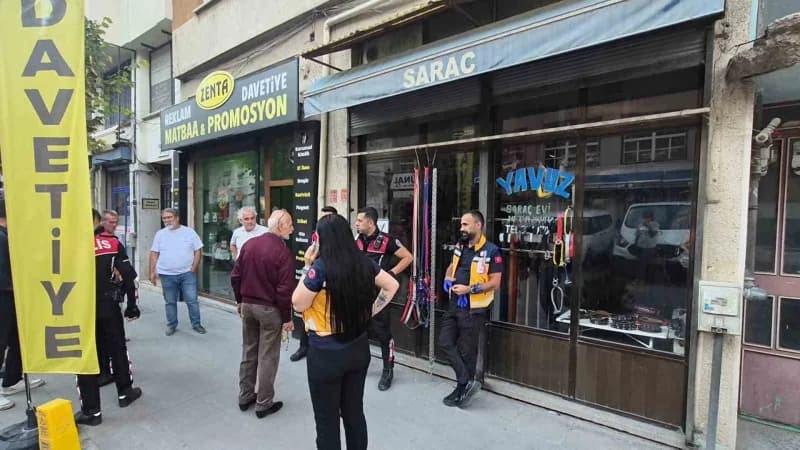 Eskişehir'de dükkanının içeriden kilitli olması ve telefonlara cevap vermemesi nedeniyle öldüğü ya da bayıldığı sanılan