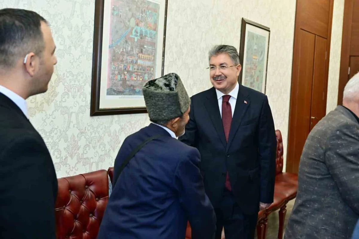 Eskişehir Valisi Dr. Erdinç Yılmaz, 19 Eylül Gaziler Günü dolayısıyla kentte faaliyet gösteren Gazi ve Şehit aileleri de