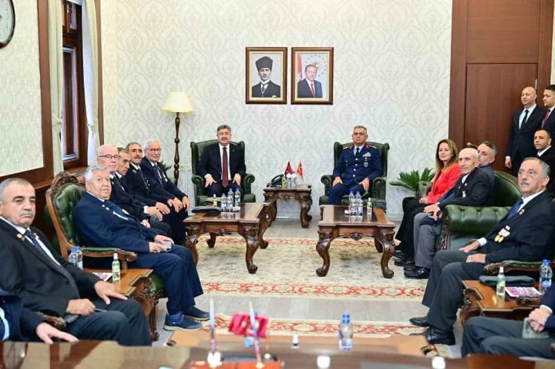 Eskişehir Valisi Dr. Erdinç Yılmaz, 19 Eylül Gaziler Günü dolayısıyla kentte faaliyet gösteren Gazi ve Şehit aileleri de