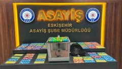 Eskişehir’de kumar oynanan iş yerine düzenlenen polis baskını ve el konulan tombala malzemeleri