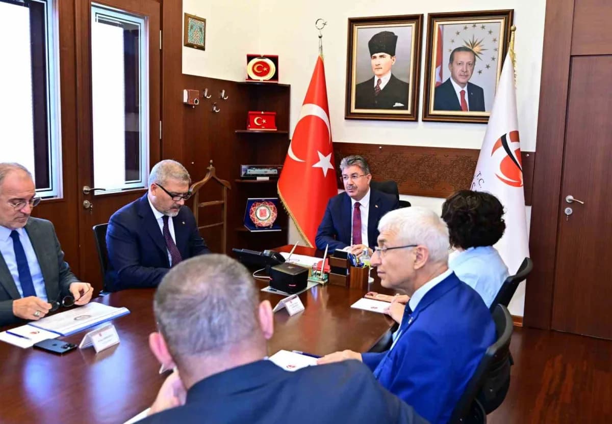 Eskişehir'de 2026-2027 Akademik Yılı öncesinde üniversitelerde huzur ve güvenliğin sağlanmasına yönelik koordinasyon top