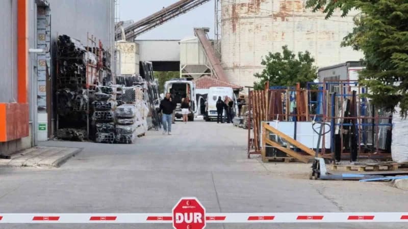 Eskişehir Organize Sanayi Bölgesi'nde yüksekten düşme sonucu hayatını kaybeden kişinin olay yeri