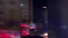 Ankara Etimesgut'ta apartman dairesinde çıkan yangına itfaiye müdahale ediyor