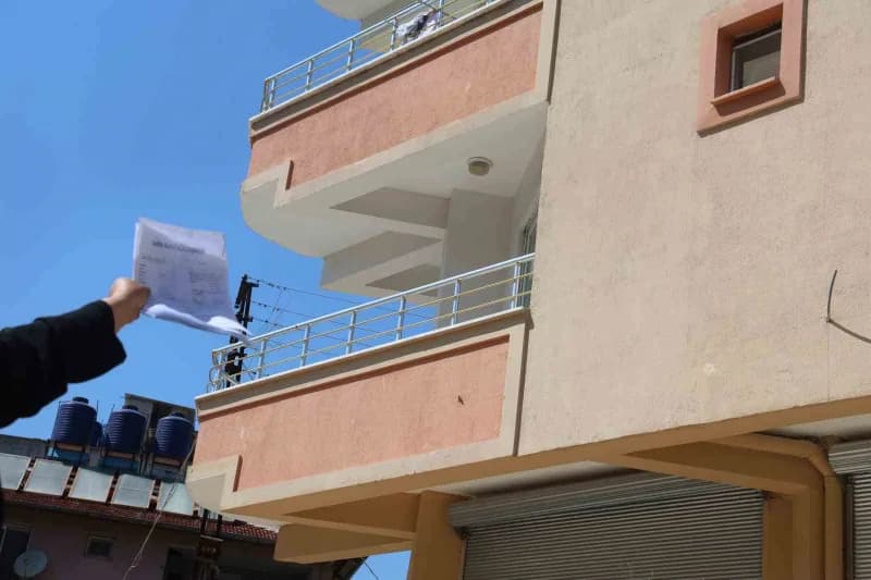 Ev hayaliyle yola çıkan ve ödeme yapan Cünedioğlu'na ait olduğu söylenen 4. Kattaki ev de bir başkasına satıldı ve yılla
