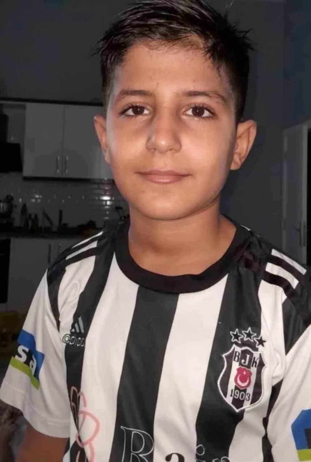Mersin'in Anamur ilçesinde 15 ay önce yaşanan kovalamaca sonrasında düştüğü ileri sürülerek bir pasajda ölü bulunan 12 y