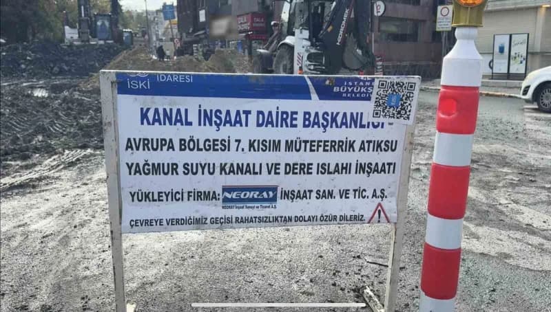 İstanbul'un tarihi ve kültürel merkezlerinden Eyüpsultan'da sürdürülen altyapı ve Yol çalışmaları, ilçe sakinleri ve sür