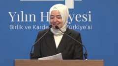 AK Parti Genel Başkan Yardımcısı Fatma Betül Sayan Kaya basın açıklaması yaparken